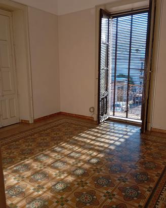 5 locali ampio al centro di Mascali