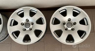 Cerchi in lega Audi Volkswagen 15" Mod. 8E0601025