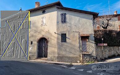 Porzione indipendente con ascensore