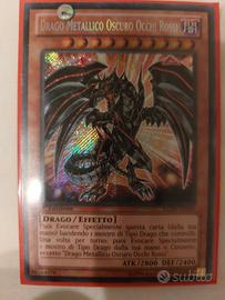 Drago Metallico Oscuro Occhi Rossi