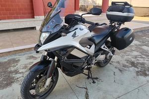 Honda crossrunner 800 2011 49000k.