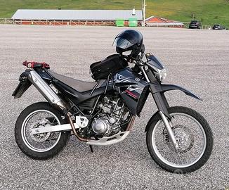 Yamaha XT660R