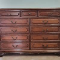 Elegante Cassettiera in legno