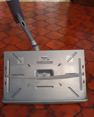 Supporto a parete per tv marca Meliconi