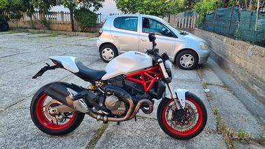 2015 ducati monster 821