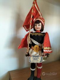 Modellino bambolina originale Palio di Siena 