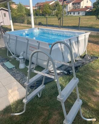 Piscina Bestway 2,82x1,96x0,84