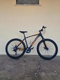 Mountain bike Momo Design XP275 con freni a Disco