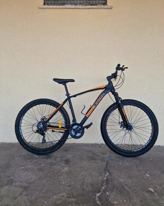 Mountain bike Momo Design XP275 con freni a Disco