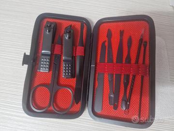 Kit Manicure + Pedicure 7 Pezzi + Custodia 
