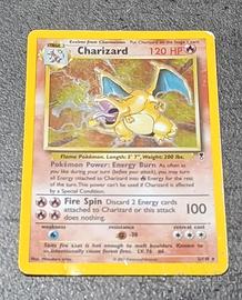 Charizard carta Pokémon