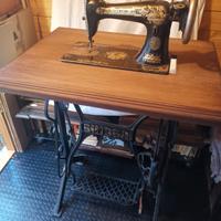 macchina da cucire Singer primi 900