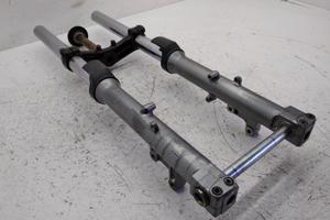 FORCELLA CON PICCOLI SEGNI SU STELI KAWASAKI ZZR E