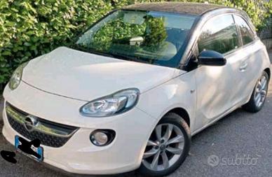 Auto Opel Adam