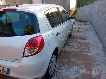 venndo renault clio 