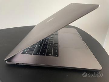 macbook pro 15 2018 grigio siderale