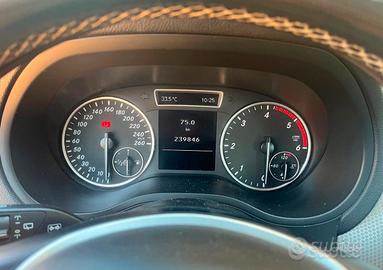 Mercedes Classe B 180