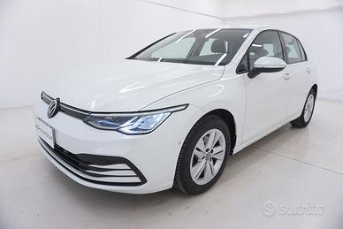 Volkswagen Golf Life DSG BR360650 1.0 Mild Hybrid 