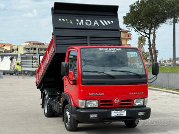 Nissan Cabstar 120 ribaltabile trilaterale
