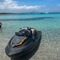 Moto d'acqua gtx 230 praticamente nuova