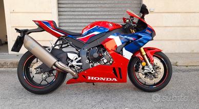 HONDA FIREBLADE  CBR RR 1000 R SP