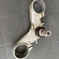 PIASTRA INFERIORE FORCELLA BMW R 1200 GS adv 2008