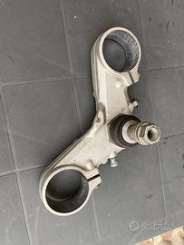 PIASTRA INFERIORE FORCELLA BMW R 1200 GS adv 2008