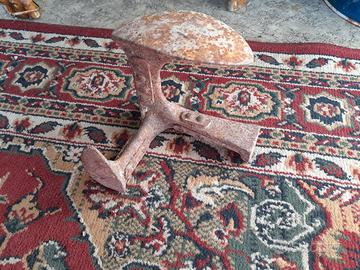 incudine ribattinata vecchia