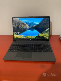 Portatile laptop hp 250 g8