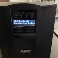 Gruppo continuità APC Smart-UPS 1000VA 120V usato