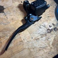 Pompa freno anteriore Brembo