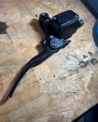 Pompa freno anteriore Brembo