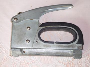 GRAFFATRICE TITAN per punti acciaio