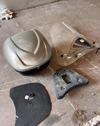 bauletto e parabrezza kymco agility