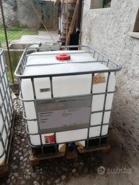 Serbatoio contenitore acqua