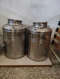Contenitori in acciaio per olio di oliva