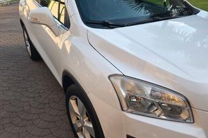Suv conpatto