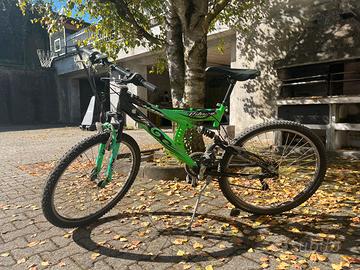 Mountain Bike 26 “verde e nera” - Shimano