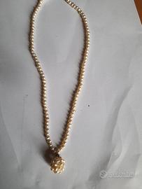 Collana  con ciondolo