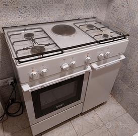 De Longhi cucina a gas