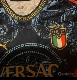 Maglietta italia versace