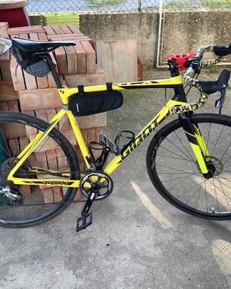 Giant ciclocross