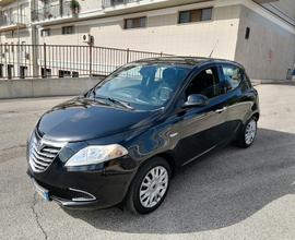 Lancia Ypsilon 1.2 69 CV *115.000 km* 2012