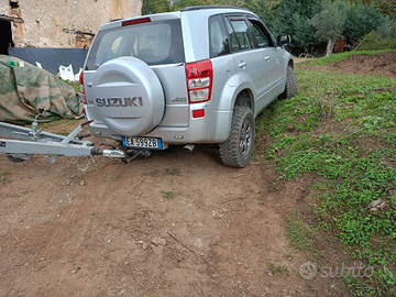 Fuoristrada 4x4 grand vitara