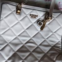  borsa Guess rosa