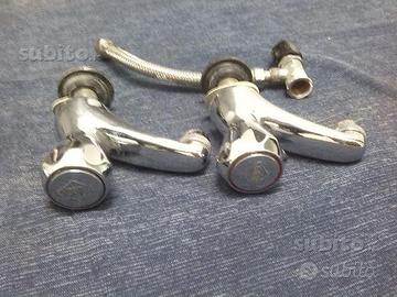 Rubinetteria per lavabo