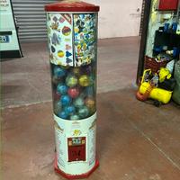 Distributore  di palline sorprese giochi capsule