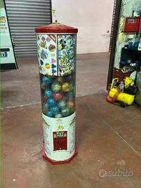 Distributore  di palline sorprese giochi capsule