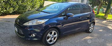 Ford Fiesta 1.4 TDCi 70CV 5 porte Titanium