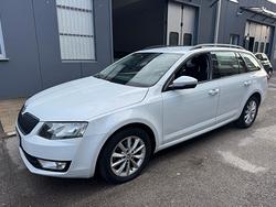 Skoda Octavia 1.6 TDI CR 105 CV DSG Elegance*EURO5